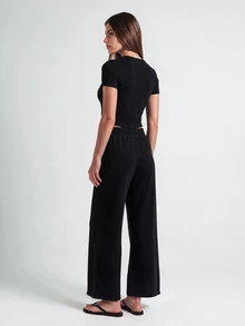 SHAPORA Women's Casual Solid Color Minimalist Short Sleeve T-Shirt & Pants Set - Black - View 7