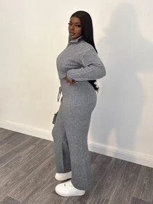 Selianne Setelan 2 Potong untuk Wanita: Sweater dengan Resleting Setengah di Bagian Depan dan Celana Panjang dengan Tali Serut di Pinggang - Grey - View 2