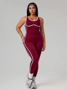 SHEIN Rhythm Era بدلة رياضية نسائية مقاس كبير بتصميم ألوان متباينة وحواف ملونة بدون أكمام بقصة ضيقة - عنابي اللون - مشاهدة 3