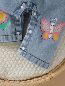 SHEIN Playful Pals 2件組女嬰韓式清新花卉與動物牛仔吊帶褲套裝，粉色荷葉袖羅紋長袖T恤，精緻花卉，柔軟面料，適中厚度，嬰兒2件套，春秋新品，適合派對、慶祝、日常穿著，0-1歲 - 彩色 - 查看 4