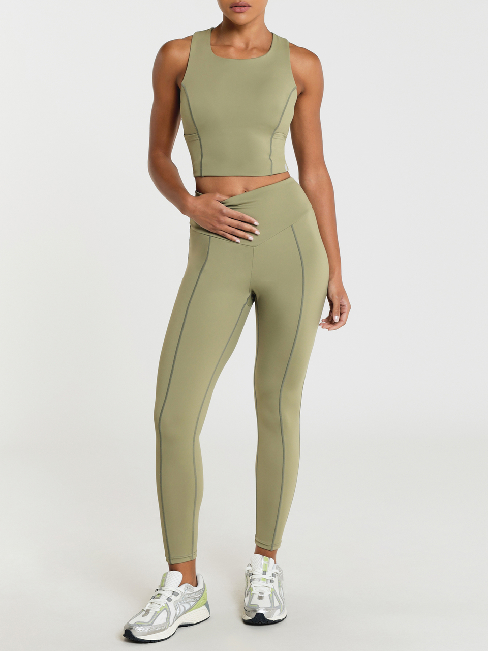 11SKNDS High Waist Full Length Leggings With Contrast Seam Stitching V-Back Waistband Crossover Detail Slim Fit Ankle With Sweat-Wicking, Stretchy, Buttery-Soft, Tummy Control, Sculpting Fit & Butt-Lifting, For Gym Workout Fitness Yoga Pilates Studio, Running, Training & Hy-Rox