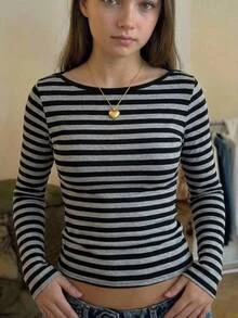 SHEIN 青少年女孩黑色與灰色條紋T恤休閒學院風 - 黑色 - 查看 1