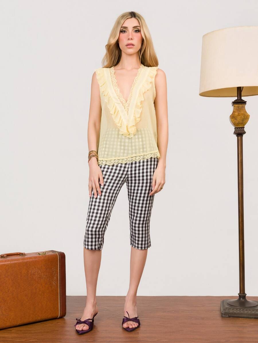 PRISCILA ESCOTO PRISCILA ESCOTO 女款黃色蕾絲拼接深V領荷葉邊無袖上衣,優雅夏季早午餐時尚都市鄉村風,適合街頭派對約會 - 黃色 - 查看 1