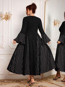 Modelyn Gaun Pesta Malam Elegan Ukuran Plus untuk Wanita, Model Plus Size, Lengan Panjang Berkerut, Potongan Pas Badan, Motif Polkadot Patchwork - Hitam - View 3