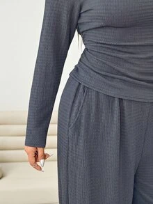 Solflare Plus Size Brown Round Neck Long Sleeve Pleated Texture 2 Pieces Set - Dark Grey - View 5