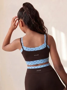 SHEIN Bộ áo crop hở vai và quần short cho bé gái tuổi teen – Đồ thể thao thường ngày thời trang, phù hợp chạy bộ ngoài trời và tập luyện đường dài - Cà phê nâu - Xem 2