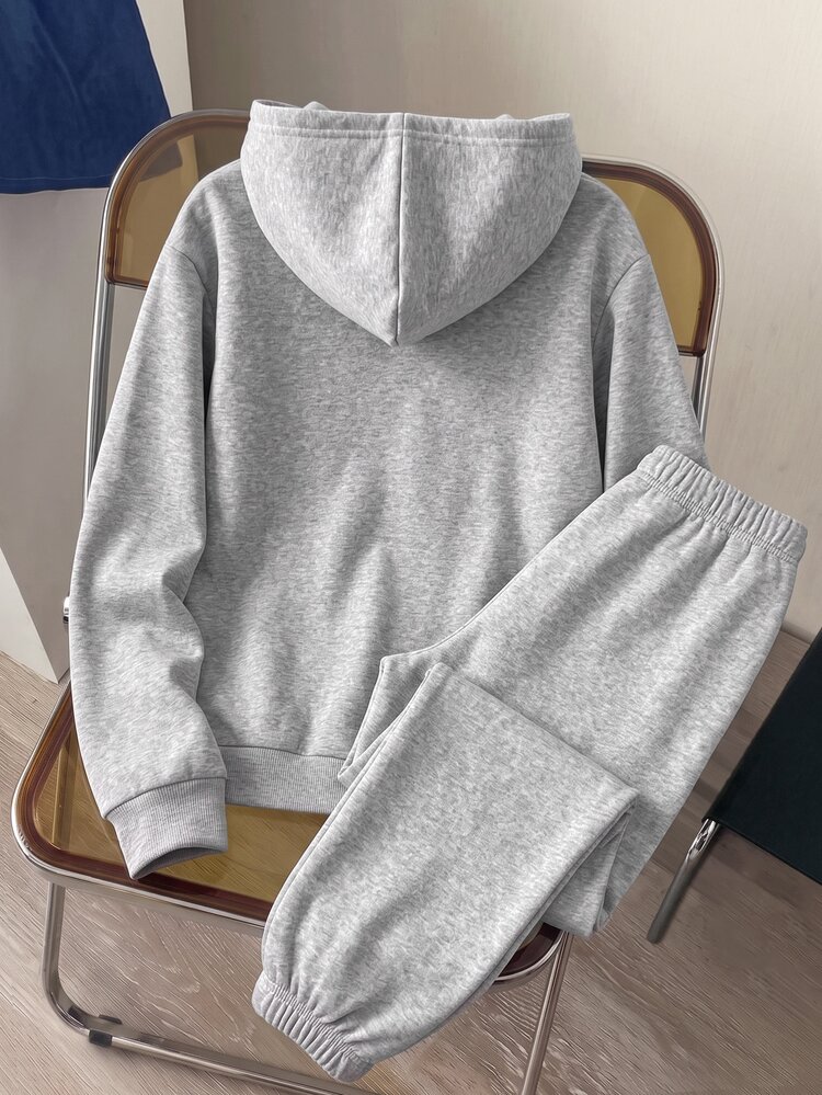 2pcs/Set Hoodie Lengan Panjang Minimalis Kasual untuk Remaja Laki-laki dengan Motif Timbul 3D dan Celana Panjang Longgar Kasual dengan Manset, Cocok untuk Perjalanan Sehari-hari, Gaya Jalanan, dan Olahraga - Grey - View 2