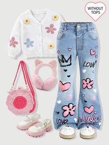 SHEIN Explorewe 女童秋季淺藍色水洗喇叭牛仔褲，愛心、花朵、皇冠、情書塗鴉印花，高腰修身微喇長褲，甜酷個性休閒時尚牛仔 - 淺色水洗藍 - 查看 1