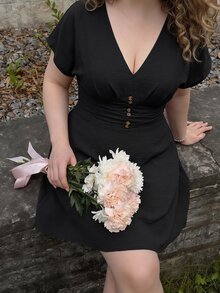 SHEIN MOD 大尺碼女款純色V領百褶休閒傳統優雅日常夏季洋裝 正式婚禮賓客黑色 - 黑色 - 查看 11