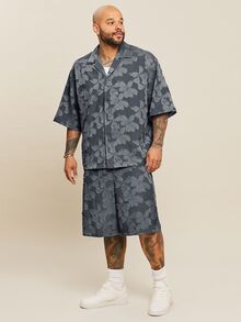 EASEVO 大尺碼男士牛仔效果鏤空半袖襯衫 & 短褲套裝，適合夏季、度假、父親節禮物 - 深灰色 - 查看 4