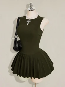 SHEIN ICON 女款純色圓領無袖修身百褶極簡哥德風性感可愛洋裝 深綠色 夏季夜店聚會校園日常穿搭 - 軍綠色 - 查看 4