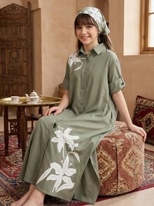 Đầm trẻ em cho bé gái tuổi teen, dệt, màu trơn xám xanh, họa tiết hoa ly lớn, cổ đứng, cài nút trước, dáng rộng, vai trễ, tay lỡ gấp, phong cách thường ngày đi du lịch mùa xuân/hè - màu xanh lá - Xem 10