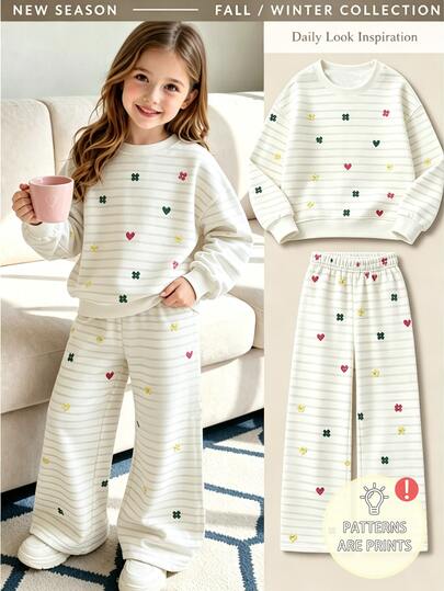 Conjunto de 2 piezas para niñas con rayas coloridas, corazones y flores, fondo de rayas finas frescas con decoraciones florales y de corazones coloridas, lleno de una atmósfera juguetona. Sudadera holgada de cuello redondo combinada con pantalones anchos a juego, cintura elástica y ajuste holgado, estilo coreano suave, adecuado para salidas diarias y la escuela, conjunto versátil de otoño/invierno para niñas para la vuelta a la escuela, Navidad y Halloween