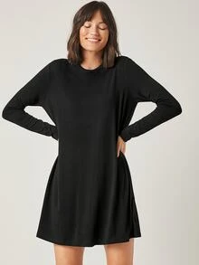SHEIN Plus Size Women Casual Black Solid Color Round Neck Long Sleeve Short T-Shirt Dress - Black - View 1
