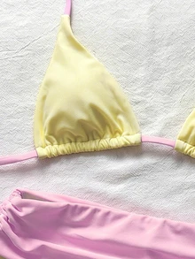 SHEIN Swim 拼色比基尼套裝，包含掛脖三角杯上衣與高腰包臀短褲，修身遮肉，適合夏季海邊旅行、海濱度假與溫泉游泳 - 淡紫色 - 查看 6