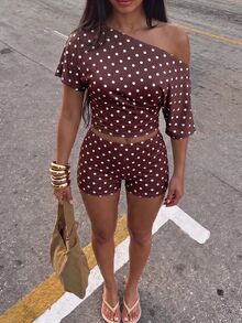 SHEIN BAE CURVE 大尺碼女款休閒性感 80s 90s 優雅 T恤與短褲兩件套，棕色印花，街頭風，日常通勤、約會度假、派對適用 - 彩色 - 查看 4