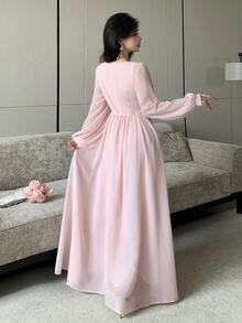 Modelyn 披肩領泡泡長袖收腰不對稱百褶雪紡大裙擺洋裝，婚禮新娘單身派對適用，藕粉色，秋季浪漫優雅風 - 粉色 - 查看 3