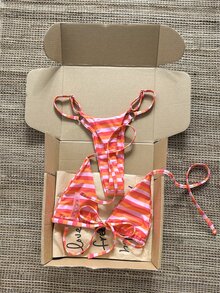 SHEIN Swim 2026春夏細肩帶橘色與粉色條紋琥珀菱形裝飾側高衩比基尼兩件式泳衣女款 - 彩色 - 查看 3