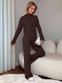 SHEIN PETITE طقم كاجوال نسائي بلون موحد يتكون من كنزة بياقة عالية وأكمام طويلة وأكتاف منسدلة وبنطال محبوك - بني - مشاهدة 5