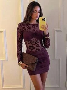Aloruh 女款秋冬新款天鵝絨鏤空酒紅色修身迷你洋裝，適合派對夜生活、約會、晚宴，性感風格 - 酒紅色 - 查看 3
