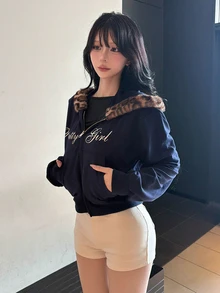 FRIFUL Áo nỉ hoodie nữ họa tiết chữ phong cách thường ngày, phối patchwork lông xù, mặc mùa thu - Màu xanh hải quân - Xem 6