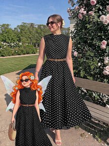SHEIN MOD Plus-Size Retro Polka Dot Dress With Belt, Black. Suitable For Everyday Commuting, Holidays, And Autumn/Winter. - Black - View 6