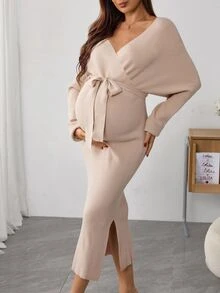 GentleRue Maternity 孕婦純色交叉裹身蝙蝠袖時尚優雅長袖針織洋裝 - 駝色 - 查看 6