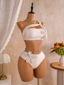 SHEIN Swim 女款新款純色杏色不對稱領口極簡日常兩件式泳衣，夏季風格，珍珠針織3D花卉設計，簡約高端比基尼套裝，適合海灘度假、日常拍照、遊艇、派對必備泳裝 - 米色 - 查看 6