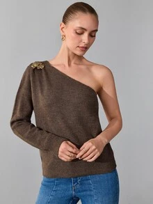 Trelyra كنزة صوفية محبوكة بكتف واحد مع تفاصيل حواف وإكسسوارات ذهبية للنساء - بني - مشاهدة 4