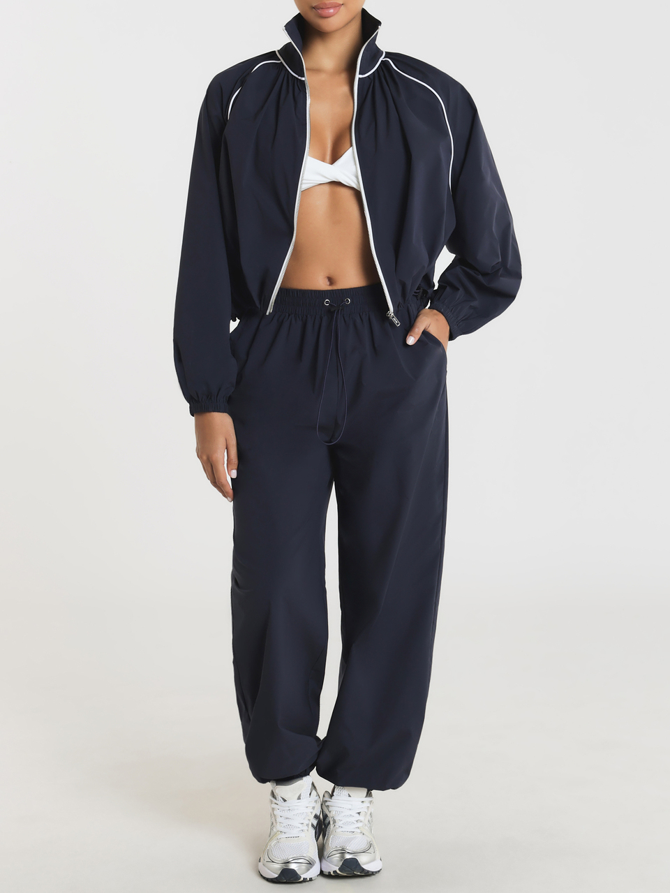 11SKNDS Wide Leg Drawstring Track Pants With Elastic Waist, Relaxed Fit Joggers With Side Pockets, Casual Streetwear Tapered Athletic With Sweat-Wicking & Stretchy, For Gym Workout Fitness Yoga Pilates Studio, Running, Training & Hy-Rox