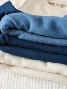 SHEIN 男女嬰兒/幼兒 3套組 秋冬保暖內裡加厚休閒可愛拼色拼接運動衫套裝 多件式 嬰兒冬季服飾套裝 - 藏蓝色 - 查看 9