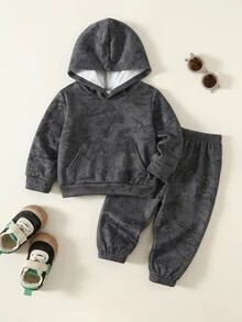 SHEIN 中性嬰兒男/女幼兒 2件組秋冬保暖內裡加厚休閒時尚黑色紮染連帽衛衣套裝，男嬰冬季套裝運動服 - 黑色 - 查看 2