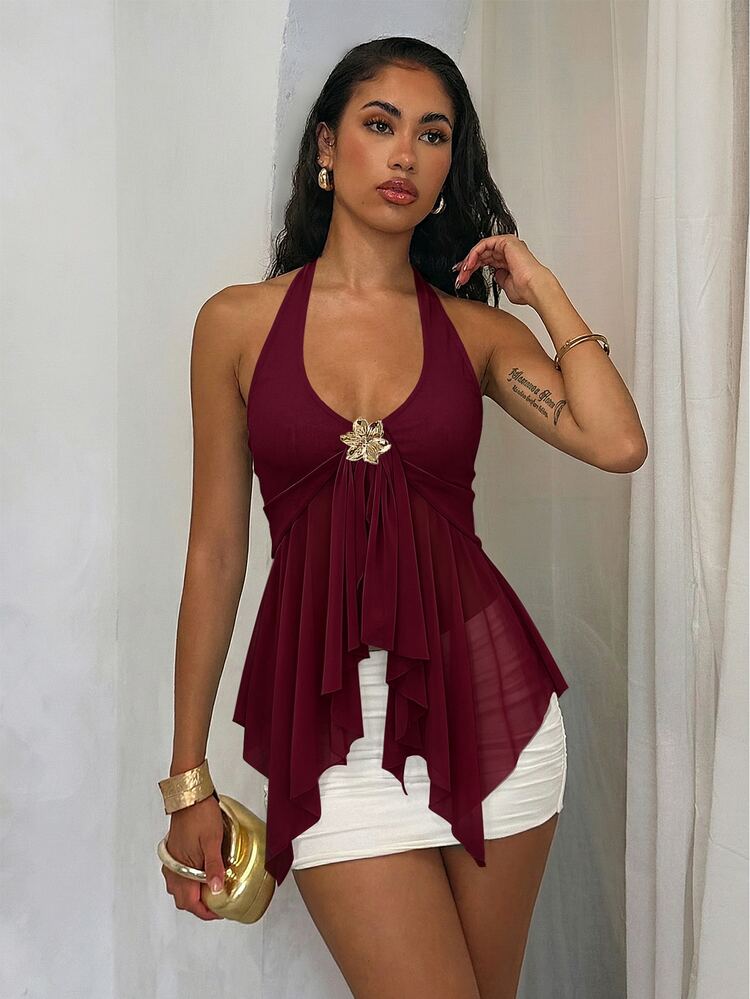 SHEIN Unity Áo tank top nữ màu đỏ rượu vang vải lưới xuyên thấu, cổ yếm, cổ chữ V sâu, vạt dưới bất đối xứng, họa tiết hoa kim loại, buộc dây sau lưng, phong cách đi chơi tối mùa hè thanh lịch quyến rũ - Màu Đỏ Sâu - Xem 4