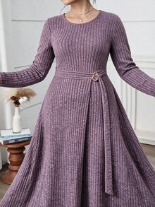 Feyla Plus Size Elegant Minimalist Metal Buckle Long Sleeve Dress - Purple - View 5