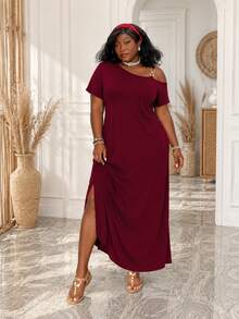 CurvyTilda Plus Size Women Solid Color Asymmetric Neck Short Sleeve Side Split Hem Casual Dress Burgundy Women Outfit - Burgundy - View 3