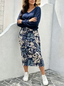 SHEIN LUNE CURVE 大尺碼女款純色V領長袖運動衫與花卉印花裙休閒兩件套秋季 - 彩色 - 查看 3