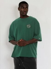 FORM&CHAOS Men's Vintage Washed Short Sleeve Street Graphic T-Shirt - Green - View 5