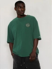 FORM&CHAOS Men's Vintage Washed Short Sleeve Street Graphic T-Shirt - Green - View 3