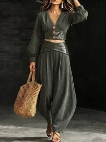 Breezaya Lady's Two Pieces Spring And Autumn Commuting Retro Elegant Olive Green Leather Deep V-Neck Lantern Sleeve Top 3D Rose Button Barrel Leg Long Pants - Dark Green - View 5