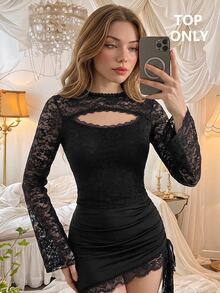 SHEIN MOD تي شيرت دانتيل أسود شبه شفاف بأكمام جرس وفتحة رقبة مقطوعة - الأسود - مشاهدة 4
