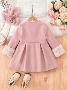 SHEIN Mantel Panjang Bayi Perempuan Motif Patchwork dengan Manset Bulu dan Kancing Tunggal untuk Musim Gugur/Dingin - Berwarna merah muda - View 4