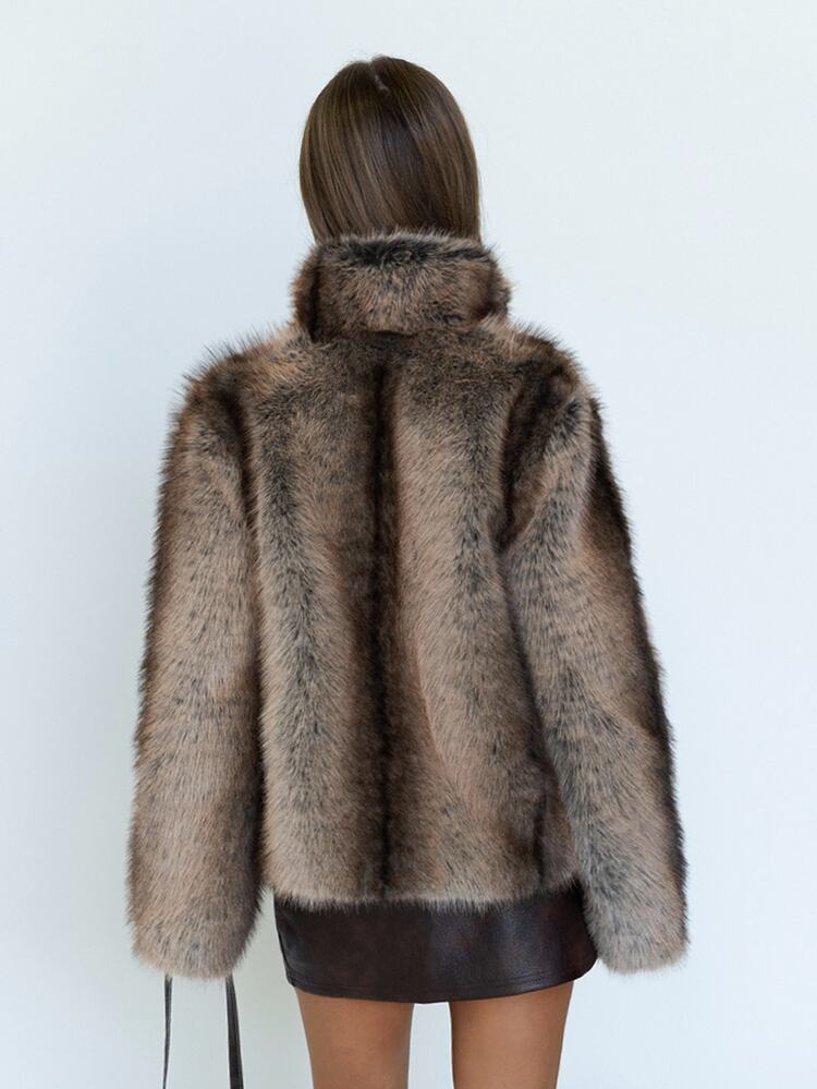 Sweetina 女式秋冬街头时尚立领渐变色宽松仿皮草夹克 - 卡其色 - 查看 2