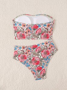 SHEIN Swim 無肩帶平口短版上衣，全身縱向抓皺設計，修飾腰部與腹部，短版剪裁凸顯腰線。高腰三角比基尼泳褲，抓皺收褶設計，高腰修飾腹部並拉長腿部，高衩腿部開口優化腿部線條。適合海灘與泳池場景 - 彩色 - 查看 5