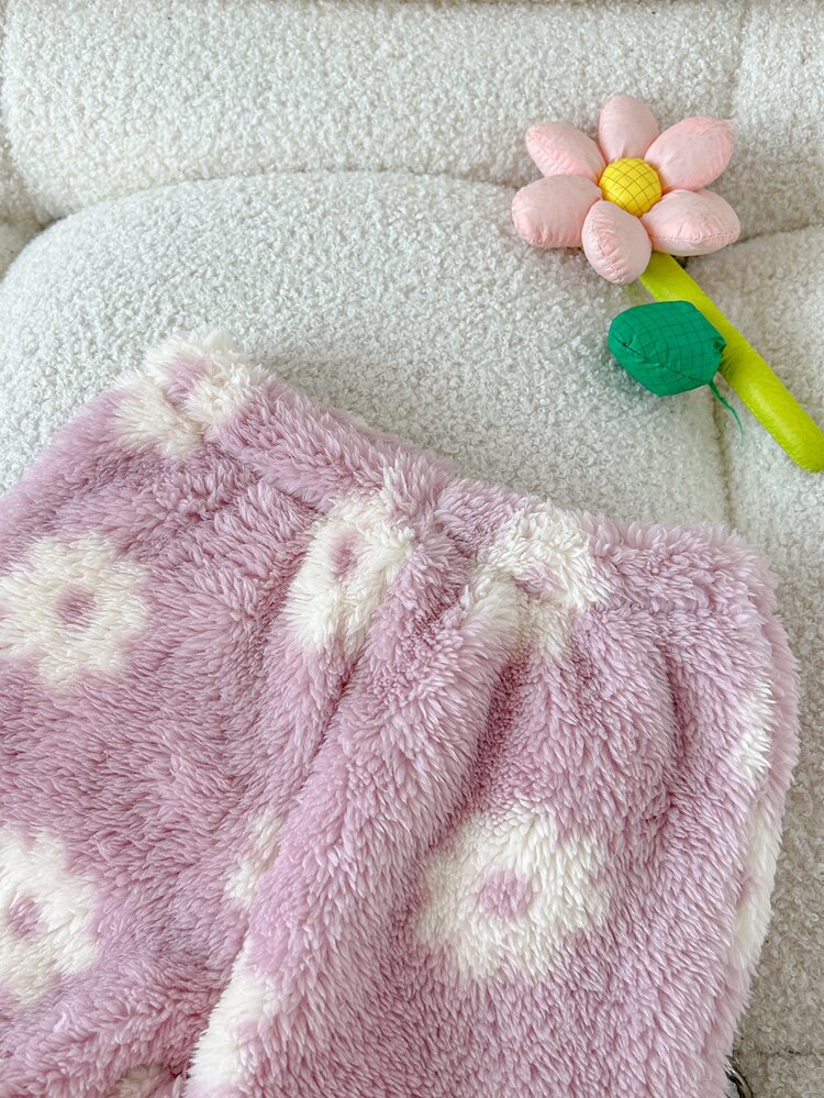 SHEIN Playful Pals 2pcs/Set Baby Girl Autumn/Winter Daily Versatile Cute Warm Fleece Flannel Heart Hooded Sweatshirt & Pants Set - Baby Pink - View 6