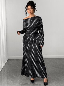 Elenzga Gaun Wanita Ukuran Plus Motif Minimalis dengan Bahu Asimetris dan Detail Kerut di Pinggang, Lengan Panjang, Cocok untuk Musim Gugur. - Hitam dan Putih - View 3