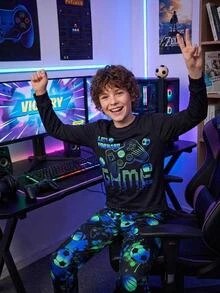 SHEIN 2件組兒童青少年男孩休閒日常舒適霓虹遊戲機與霓虹足球圖案圓領套頭睡衣上衣與長褲針織居家服緊身套裝 - 黑色 - 查看 8