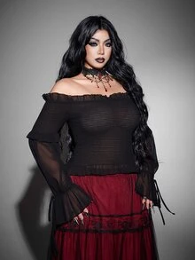 Whyspr Atasan Wanita Ukuran Besar Model Goth Halloween Lengan Lonceng Transparan dengan Bahu Tunggal dan Detail Kerut - Hitam - View 5