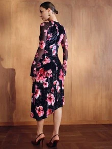 MOTF PREMIUM GAUN WANITA ELEGAN MOTIF BUNGA SEKSI LENGAN PANJANG - MultiWarna - View 3