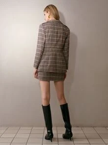 MOTF PREMIUM SET 2 POTONG BLAZER KOTAK-KOTAK DAN ROK PENDEK - Khaki - View 3