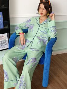 Chillnights Young Fashion Vibrant Fun Minimalist Leopard Print Lapel Front-Open Women's Pajama Set - Green - View 4